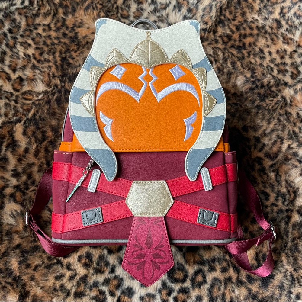 Ashoka Tano Loungefly mini backpack Star Wars Jedi